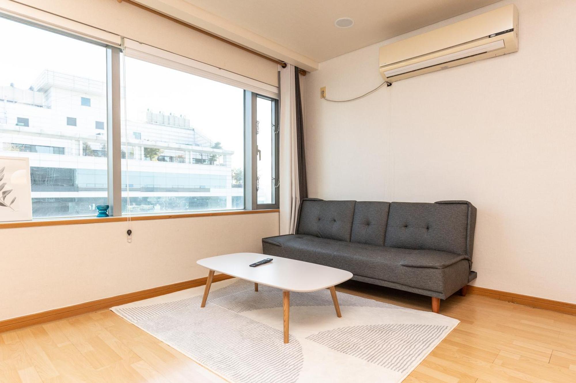 Jiny's Cozy Apartment Seoul
